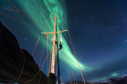 Webinar Thursday Aug 9: Migrating to AWS Aurora, Monitoring AWS Aurora with PMM