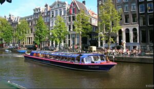 amsterdam-bus-and-canal-boat-tour-3bfd6
